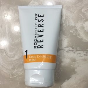 Rodan and Fields reverse deep exfoliating wash